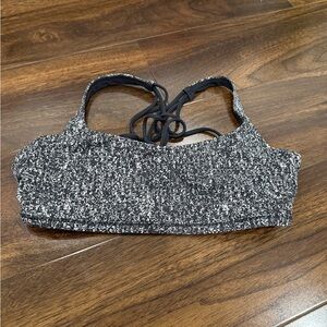 Lululemon Black and White Free To Be Sports Bra XS Size 6